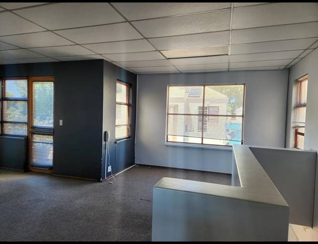 OFFICE PROPERTY TO RENT IN BOSKRUIN